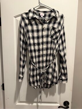 Isabel Maternity by Ingrid & Isabel Black and White Plaid Button-Up Tunic